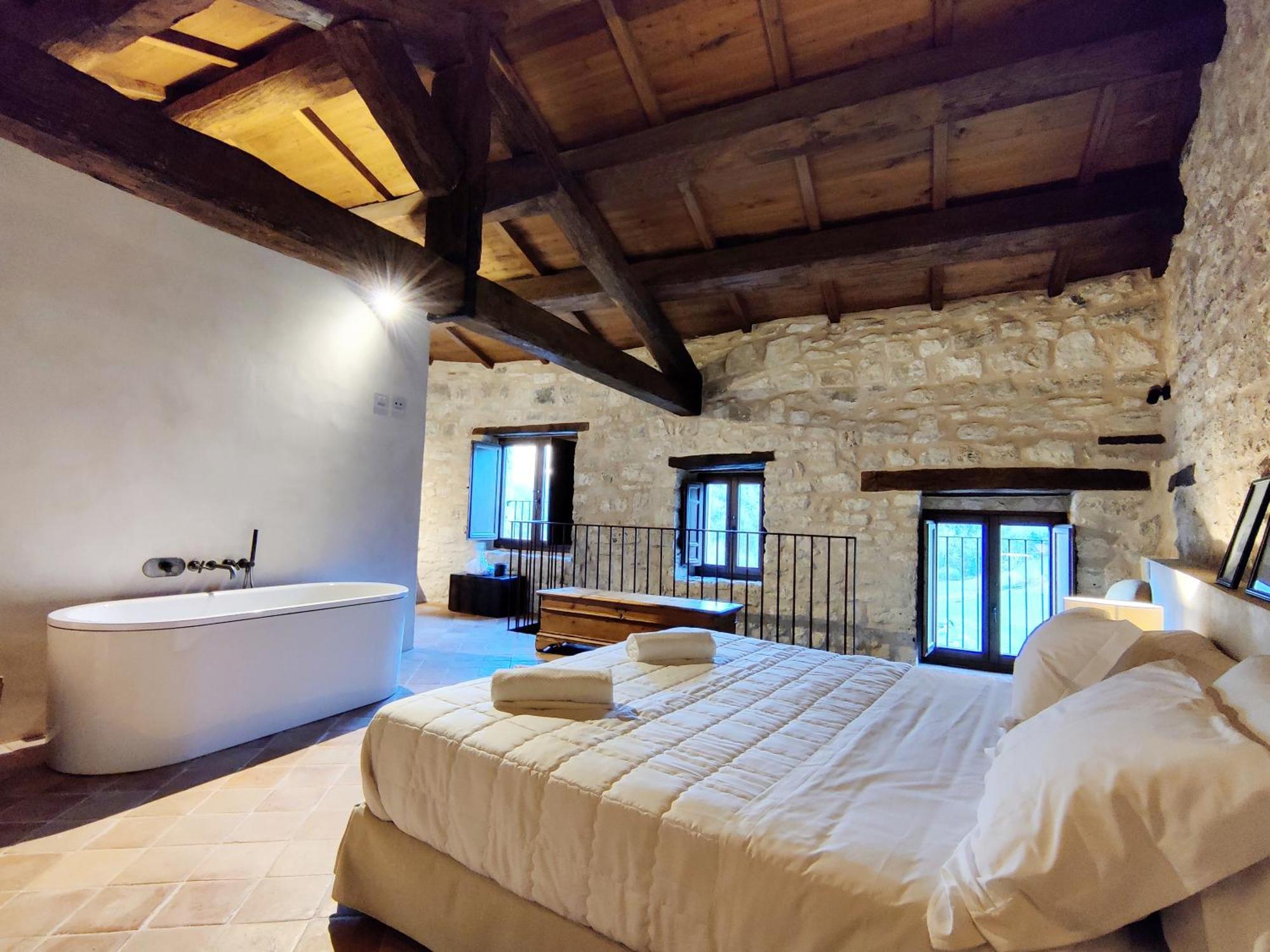 Hotel Castel Di Luco Acquasanta Terme Exterior foto